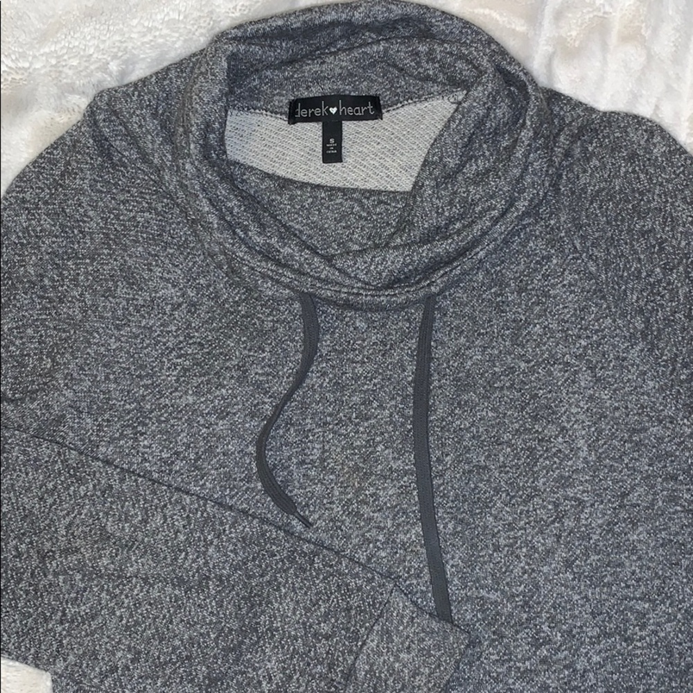 LAST CALL: Cowl style sweater